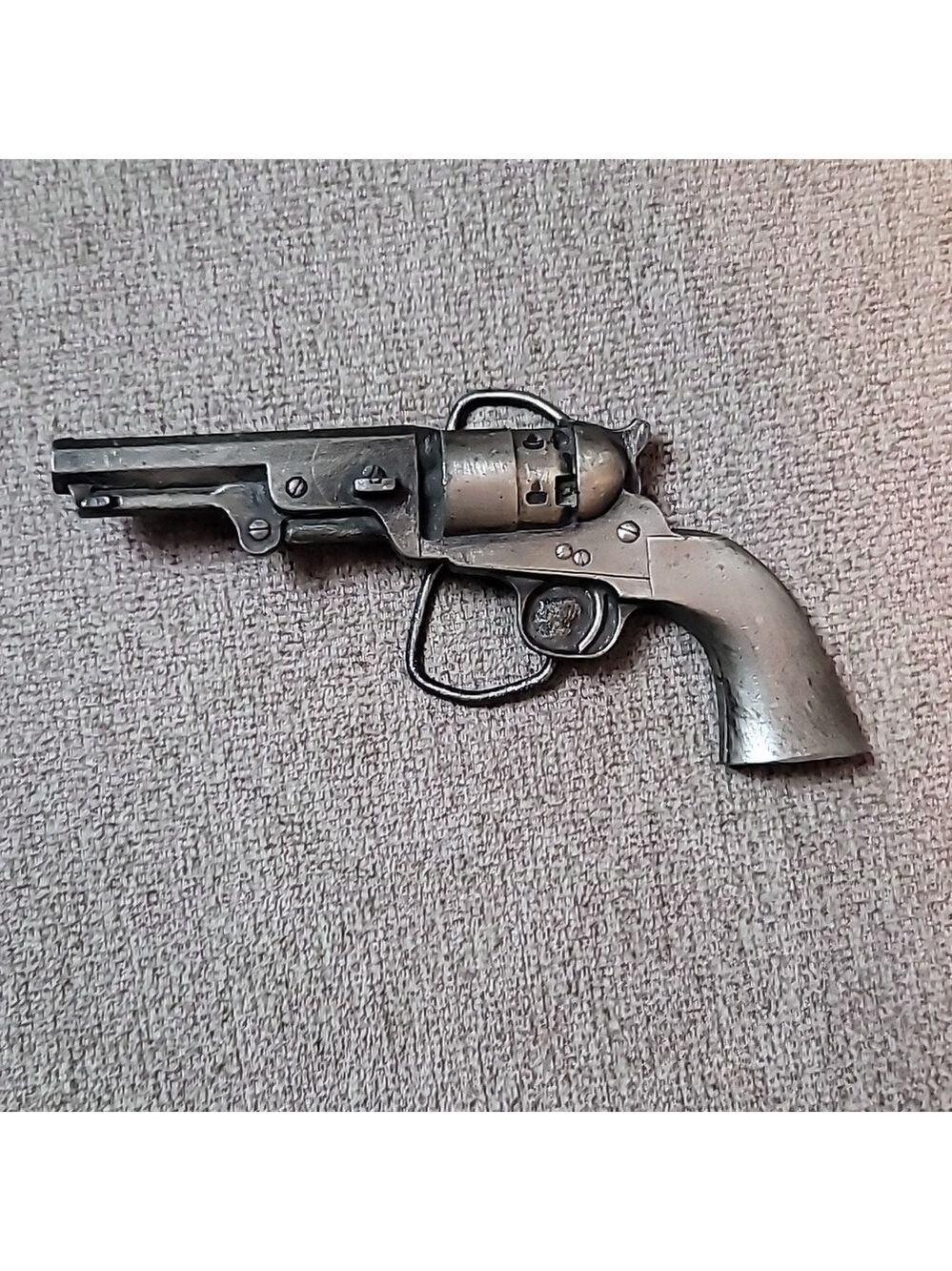 Vintage 1979 gun pistol western belt buckle